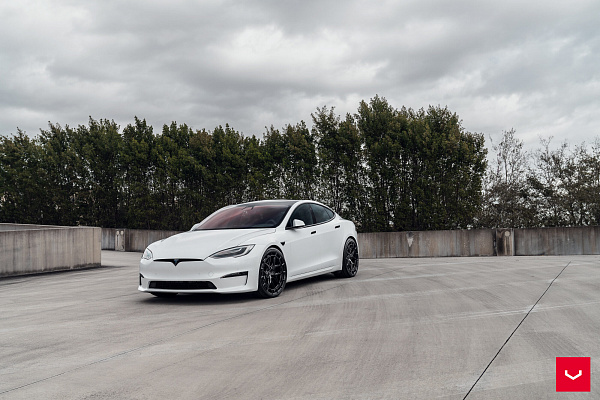 Фото дисков Vossen HFX-1 (5-Lug) Черный глянец на Tesla Model S