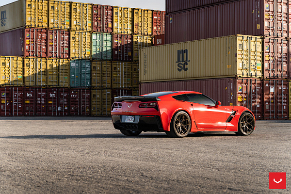 Фото дисков Vossen HF-5 Сатиновая бронза на Chevrolet Corvette C7