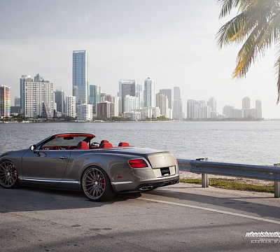 Фото дисков HRE P103 на Bentley Continental GT II