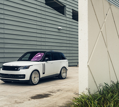 Фото дисков Vossen LC3-11 на Land Rover Range Rover V