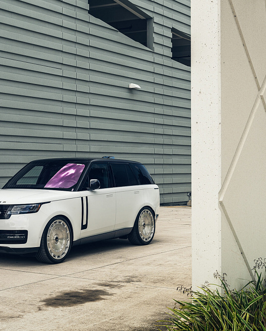 Фото дисков LC3-11 Глянцевый лак на Range Rover V