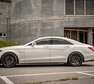 Фото дисков Vossen HF-2 на Mercedes-Benz CLS (C218)