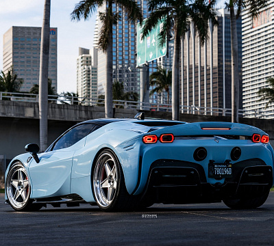 Фото дисков Strasse Wheels F5 Track на Ferrari SF90