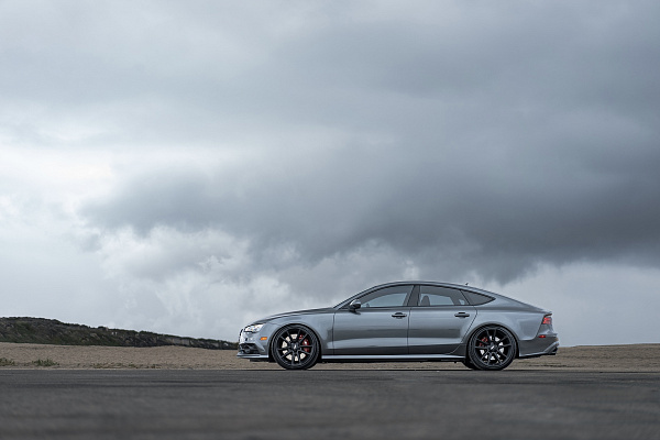 Фото дисков Rotiform BTL Черный сатин на Audi A/RS 7 (4G)