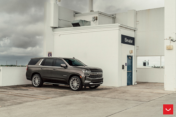 Фото дисков Vossen HF6-1 Серебро на Chevrolet Tahoe V