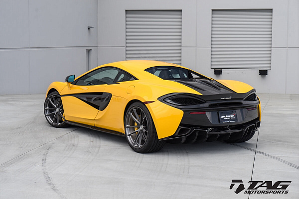 Фото дисков HRE P104 Глянцевый тонированный лак на McLaren 570S