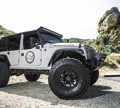 Фото дисков Black Rhino OVERLAND на Jeep Wrangler III (JK)