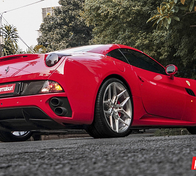 Фото дисков Vossen EVO-4R на Ferrari California