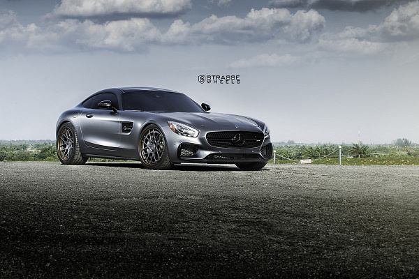 Фото дисков Strasse Wheels SM7 Deep Concave FS Другой цвет на Mercedes-Benz AMG GT I