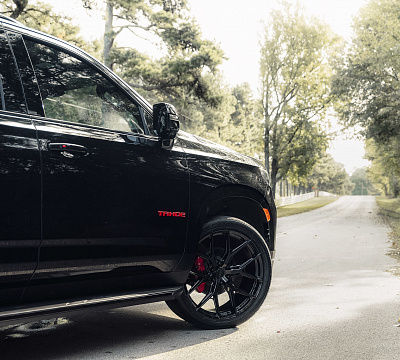 Фото дисков Vossen HF6-4 на Chevrolet Tahoe V