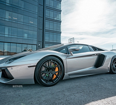 Фото дисков Strasse Wheels SM5R Deep Concave FS на Lamborghini Aventador