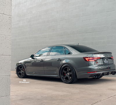 Фото дисков HRE 305 на Audi A/S/RS 4 (B9)