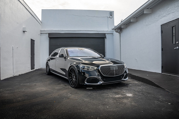 Фото дисков Strasse Wheels SV15T Deep Concave FS Другой цвет на Mercedes-Benz S-Class (W223)