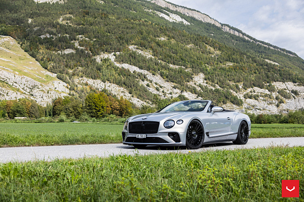 Фото дисков Vossen HF-8 Черный глянец на Bentley Continental GT III