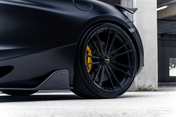 Фото дисков NOVITEC MC3 Черный сатин на McLaren 720S
