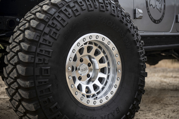 Фото дисков Black Rhino PRIMM Сатиновый лак на Jeep Wrangler IV (JL)