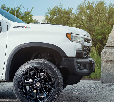 Фото дисков 4PLAY 4P83 на Chevrolet Silverado IV