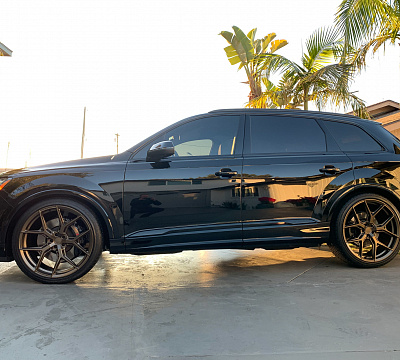 Фото дисков Vossen HF-5 на Audi Q7 (4M)