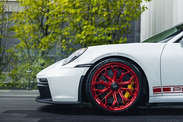 Фото дисков Brixton Forged PF10-RS Красный глянец на Porsche 911 VIII