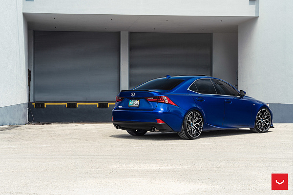 Фото дисков Vossen HF-2 Алмазная проточка на Lexus IS II