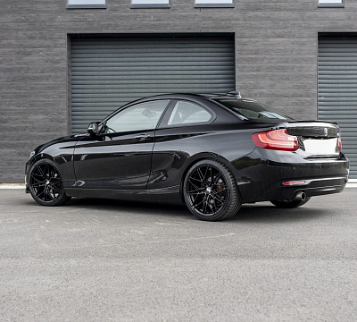 Фото дисков Bola FLV на BMW 2/M2 (F22/F87)