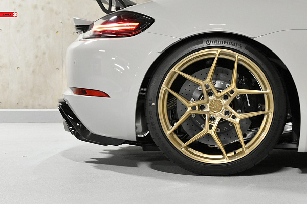 Фото дисков Anrky S1-X4 Глянцевая шампань на Porsche Cayman III