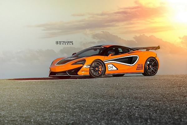 Фото дисков Strasse Wheels SV1 Deep Concave FS Черный глянец на McLaren 570S