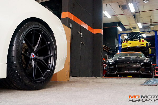 Фото дисков HRE P101 Черный сатин на Nissan GT-R