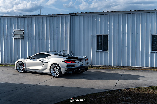 Фото дисков Anrky AN24 Глянцевый лак на Chevrolet Corvette C8