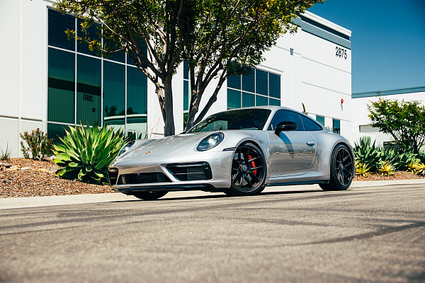 Фото дисков Brixton Forged FDE01 Черный сатин на Porsche 911 VIII