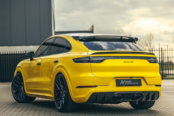 Фото дисков Brixton Forged PF10 Черный глянец на Porsche Cayenne III