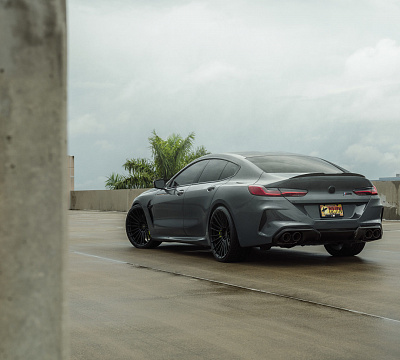 Фото дисков Vossen S17-04 на BMW 8/M8