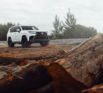 Фото дисков Vossen HFX-1 (6-Lug) на Lexus LX IV