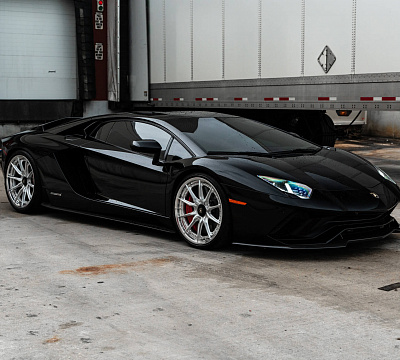 Фото дисков HRE S104SC на Lamborghini Aventador
