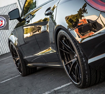 Фото дисков HRE S104 на Mercedes-Benz CLS (C218)