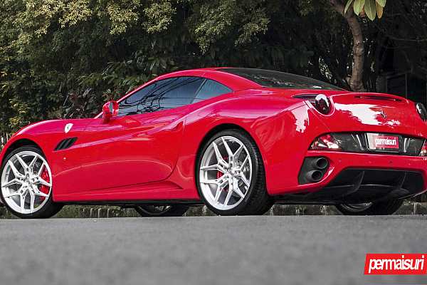 Фото дисков Vossen EVO-4R Глянцевый лак на Ferrari California