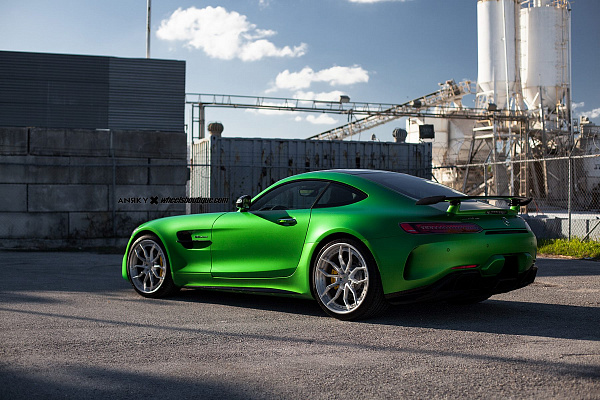 Фото дисков Anrky AN31 Глянцевый лак на Mercedes-Benz AMG GT I