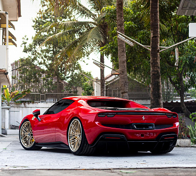 Фото дисков Brixton Forged VL4 на Ferrari 296