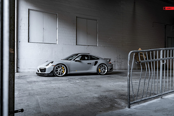 Фото дисков Anrky AN12 Глянцевый лак на Porsche 911 VII