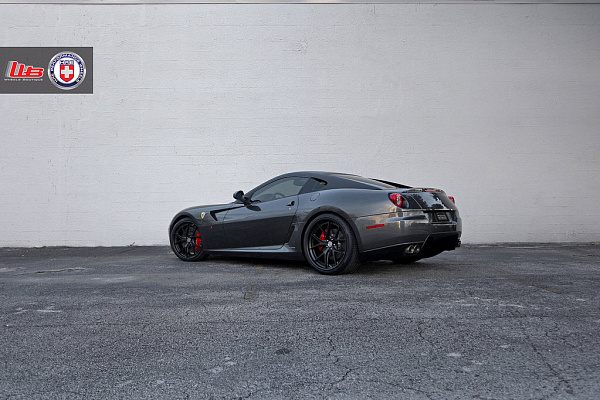 Фото дисков HRE S101 Черный сатин на Ferrari 599
