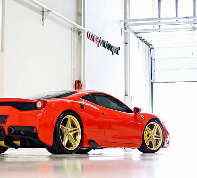 Фото дисков HRE P107 на Ferrari 458