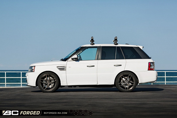Фото дисков BC Forged RZ053 Глянцевый темный лак на Range Rover Sport I