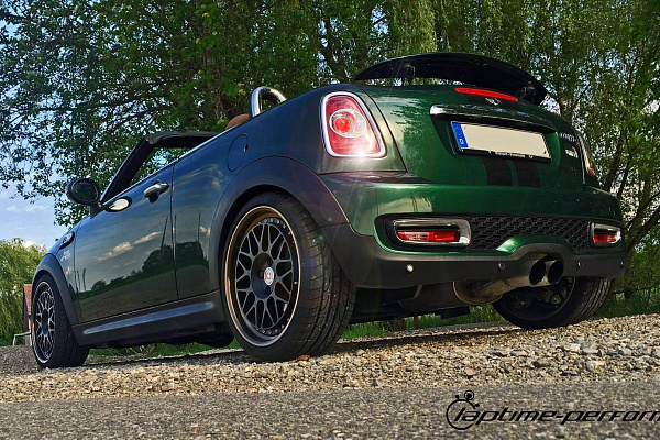 Фото дисков HRE 300 Черный сатин на MINI Cooper III