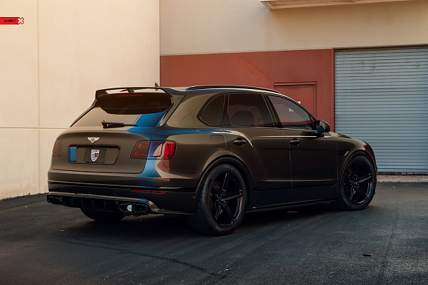 Фото дисков Anrky AN15 Глянцевый лак на Bentley Bentayga