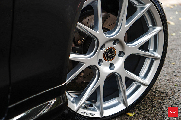 Фото дисков Vossen VFS-6 Серебро на Mercedes-Benz E-Class (W212, S212, C207)