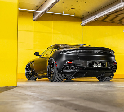 Фото дисков Brixton Forged PF8 на Aston Martin DBS 3