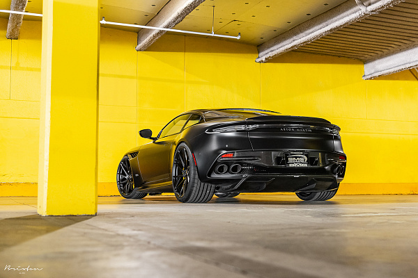 Фото дисков Brixton Forged PF8 Черный сатин на Aston Martin DBS 3