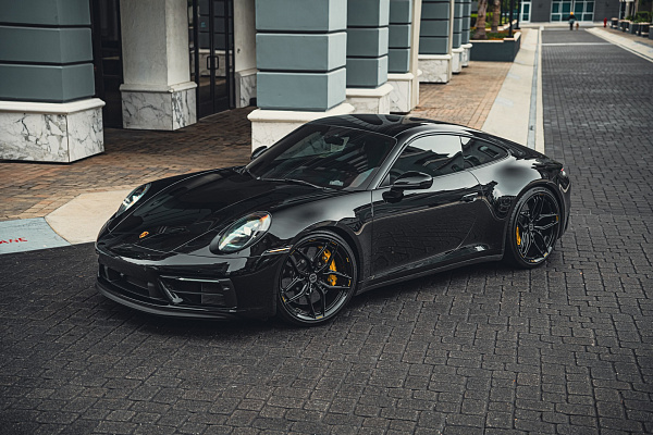 Фото дисков Brixton Forged PF12 R / RS Черный глянец на Porsche 911 VIII
