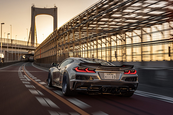 Фото дисков Brixton Forged RS01 Синий сатин на Chevrolet Corvette C8