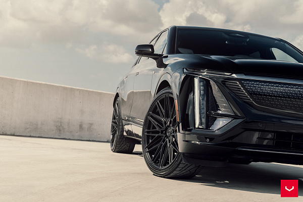 Фото дисков Vossen HF6-5 Черный сатин на Cadillac Lyriq